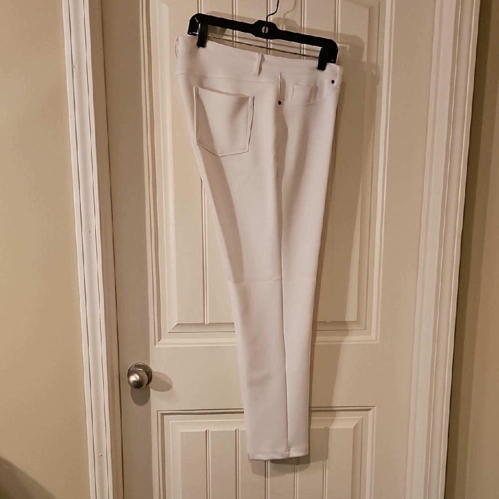 Like an Angel White Skinny Jeans-NWOT
